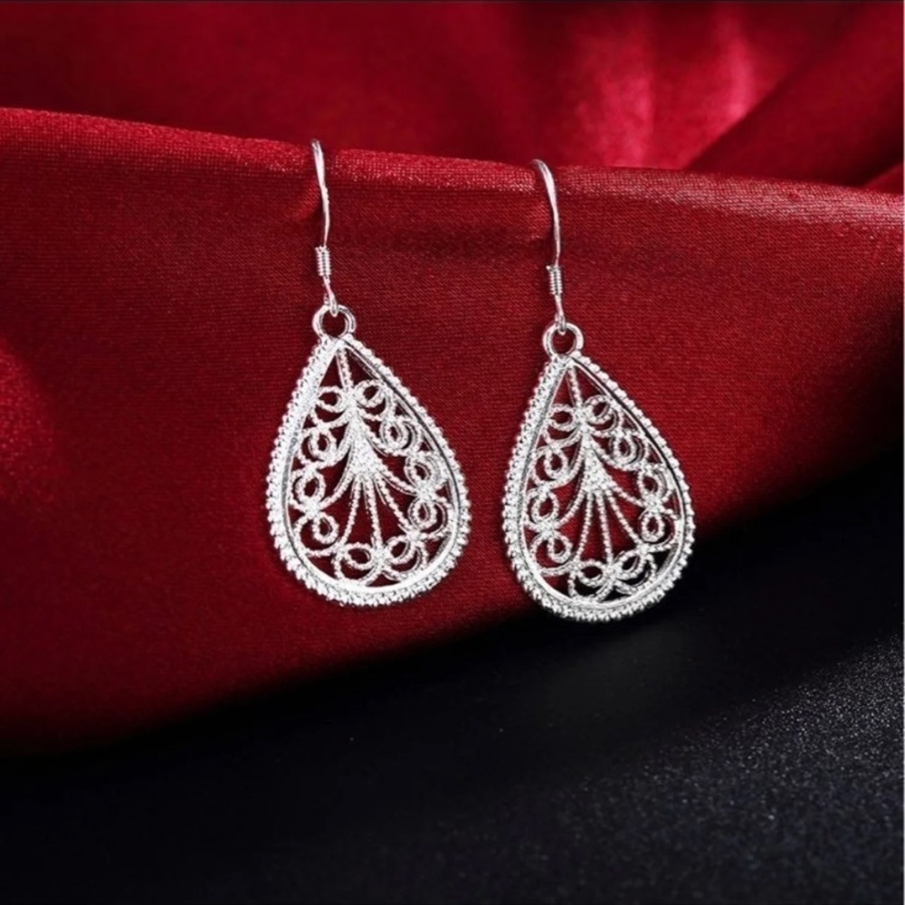 Silver Filigree Teardrop Earrings